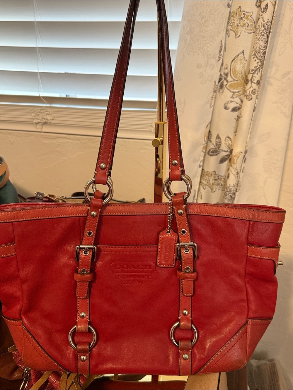 Coach Gallery East West Red Leather Shoulder Bag with Silver Hardware F12343 - Picture 3 of 6